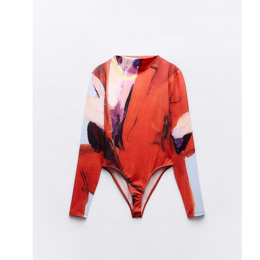 ZARA NWT-XEVI SOLA PRINT BODYSUIT. A beautiful piece of art bodysuit. Size Small